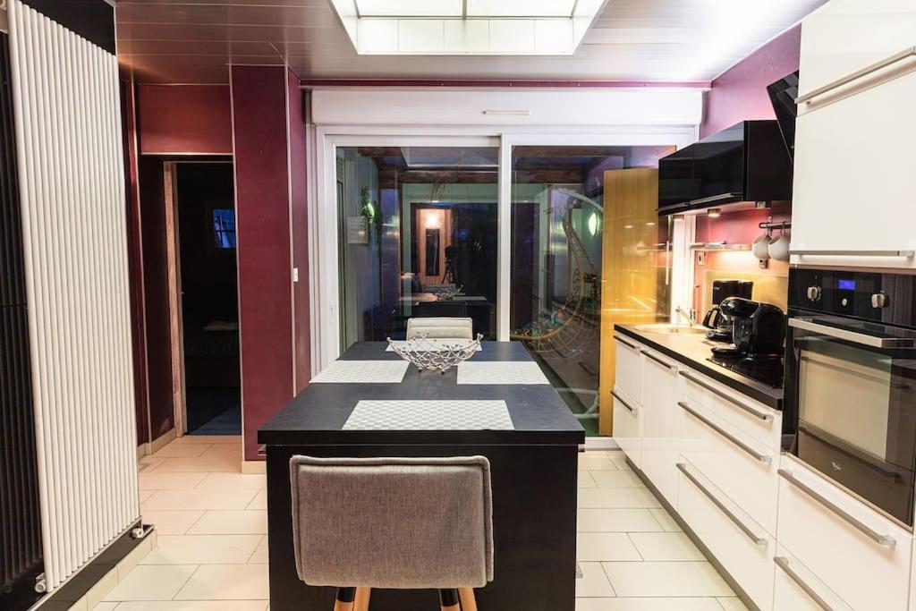 Maison De Ville Restylee Avec Jardin, Proche Gare Dunkirk المظهر الخارجي الصورة